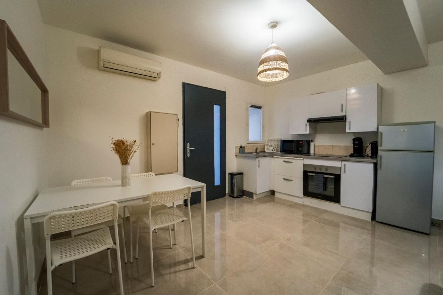 Appartement Des Carmes Nîmes Esterno foto